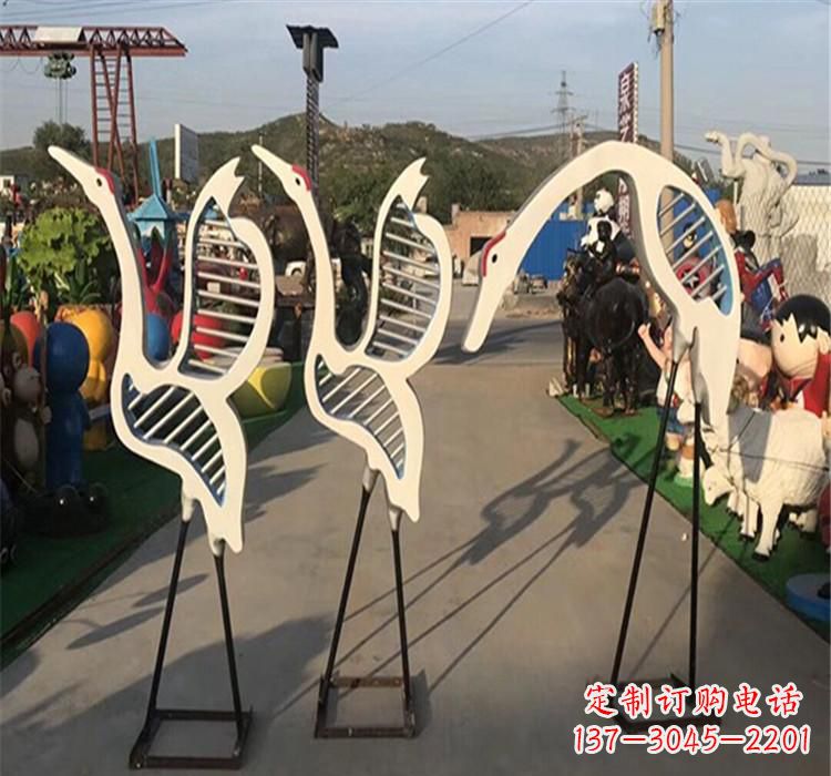 泰州精美不锈钢仙鹤雕塑
