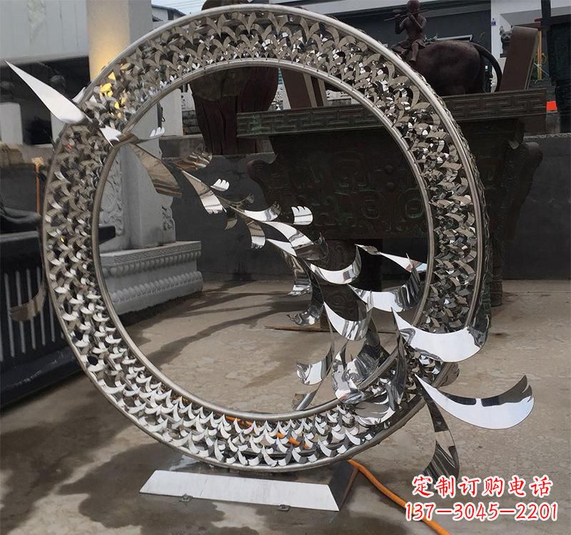 泰州不锈钢现代圆环雕塑