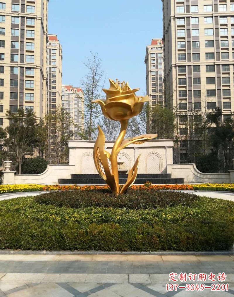 泰州不锈钢小区玫瑰花雕塑浓郁情感的视觉体验