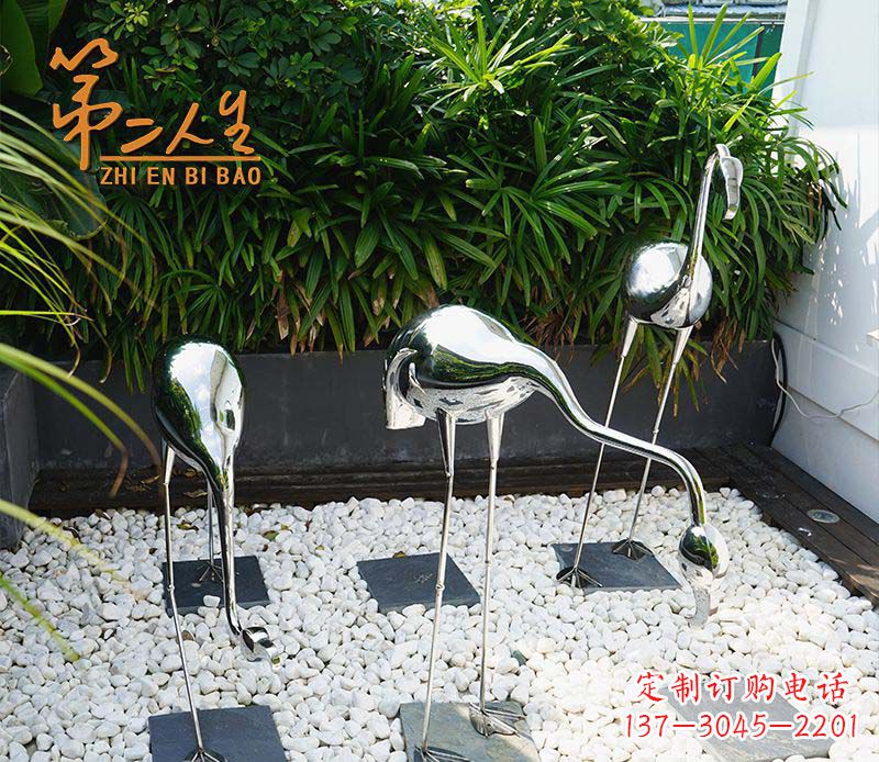 泰州不锈钢仙鹤雕塑象征着吉祥和美景