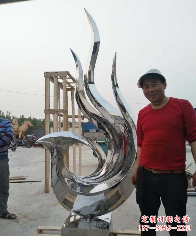 泰州不锈钢艺术之美——凤凰雕塑