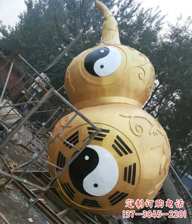 泰州精美不锈钢葫芦雕塑