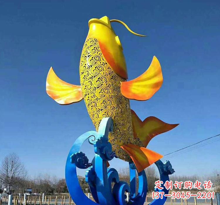 泰州不锈钢艺术鲤鱼雕塑艺术之美与生活之灵