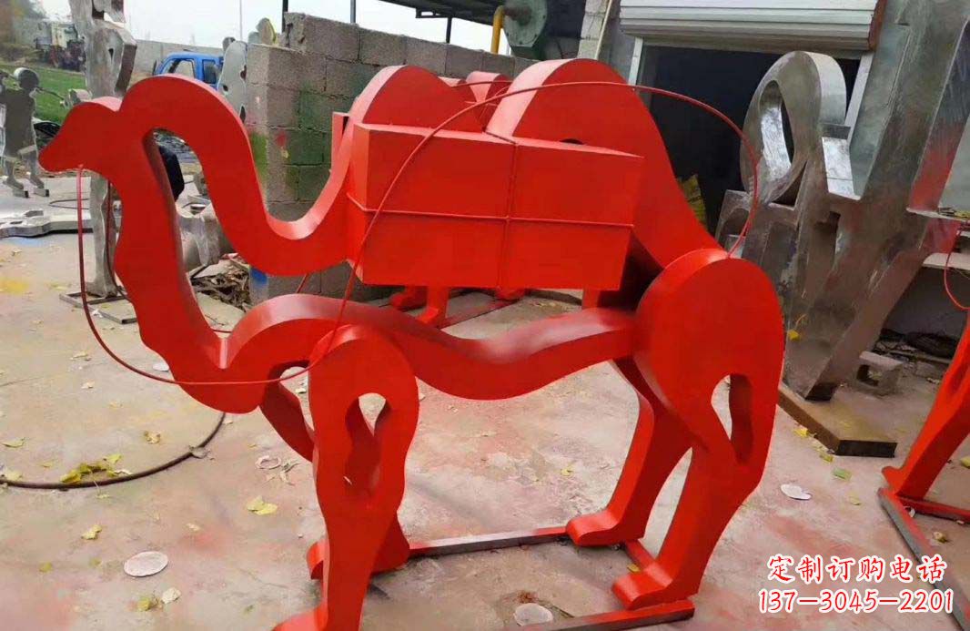 泰州不锈钢艺术骆驼雕塑——雕塑精美的艺术之作