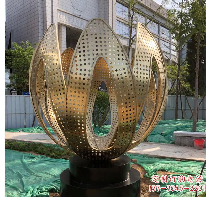 泰州不锈钢拱门雕塑以艺术之美装点园林