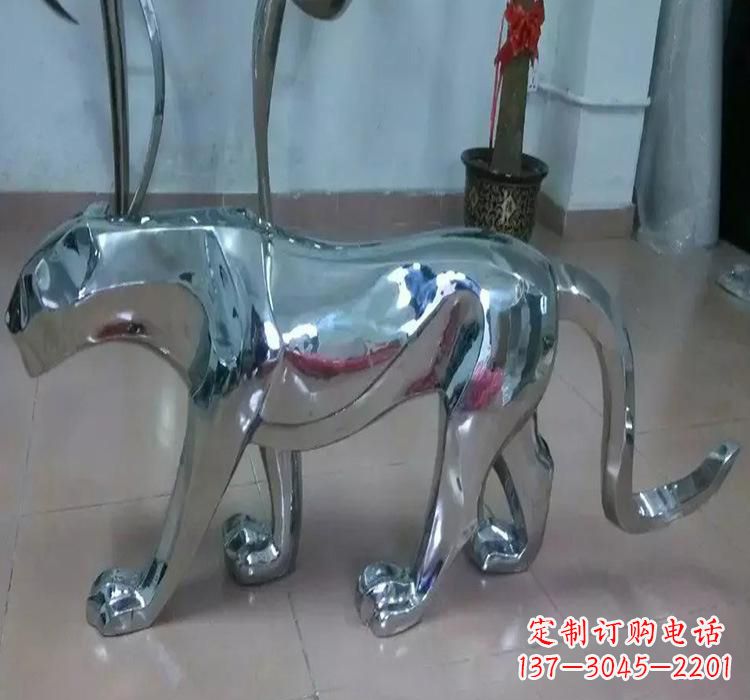 泰州不锈钢老虎雕塑美化园林