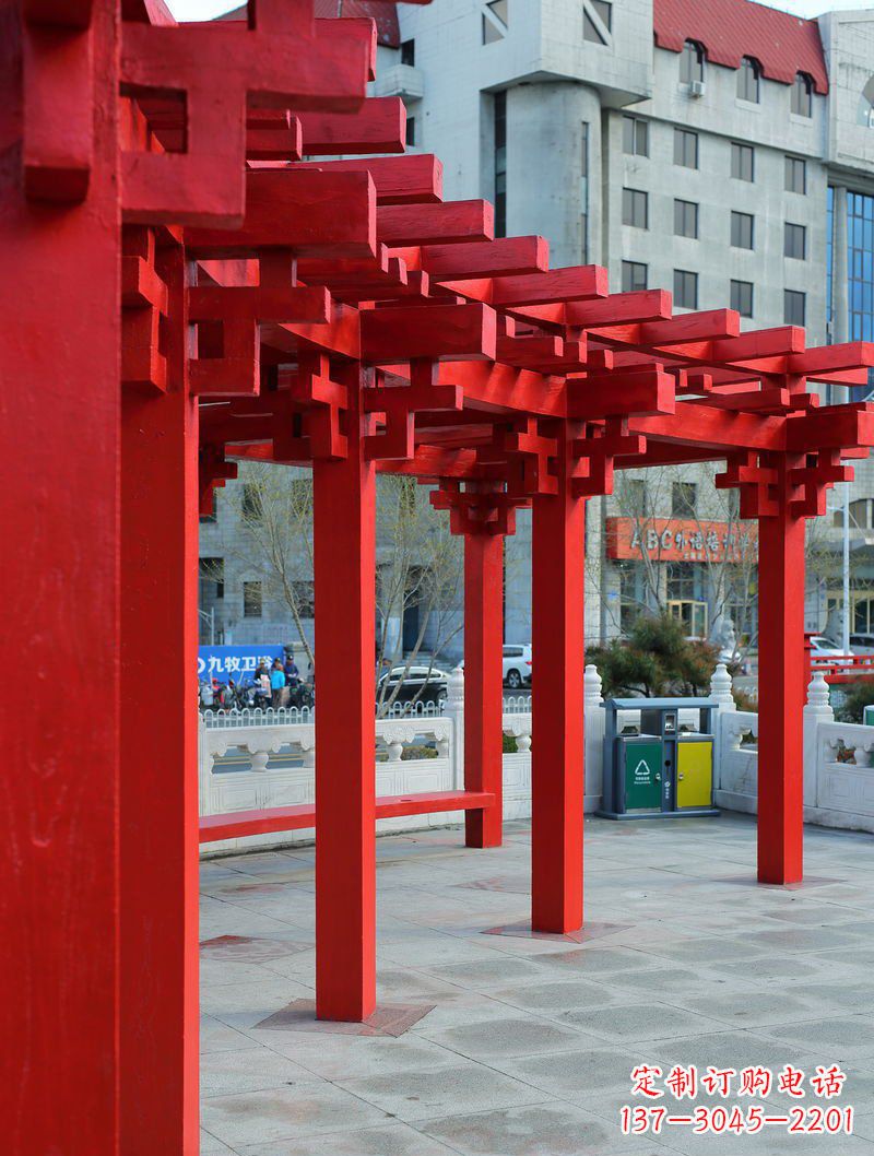 泰州长廊雕塑描绘城市景观的艺术作品