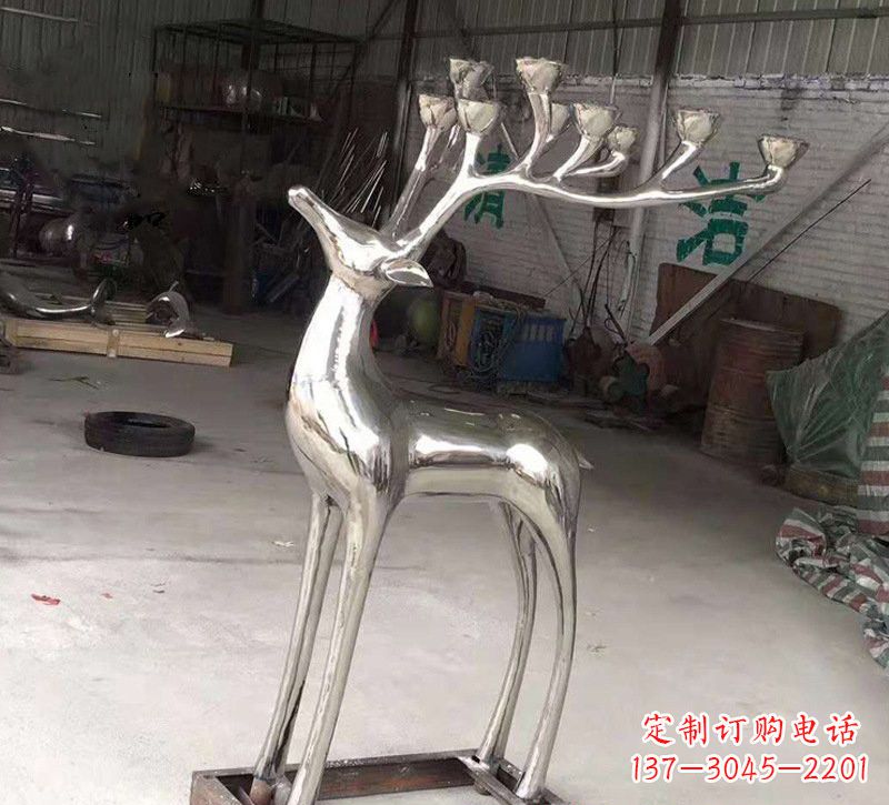 泰州精美梅花鹿雕塑——点亮不锈钢烛台