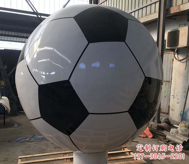 泰州不锈钢足球雕塑精美的艺术品