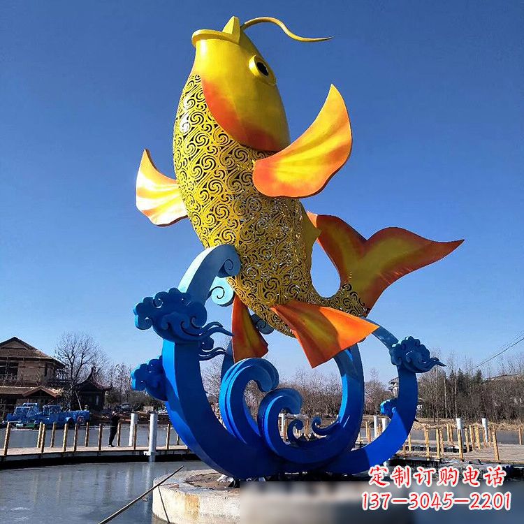 泰州彩绘不锈钢鱼跃雕塑-大型水景喷泉动物雕塑
