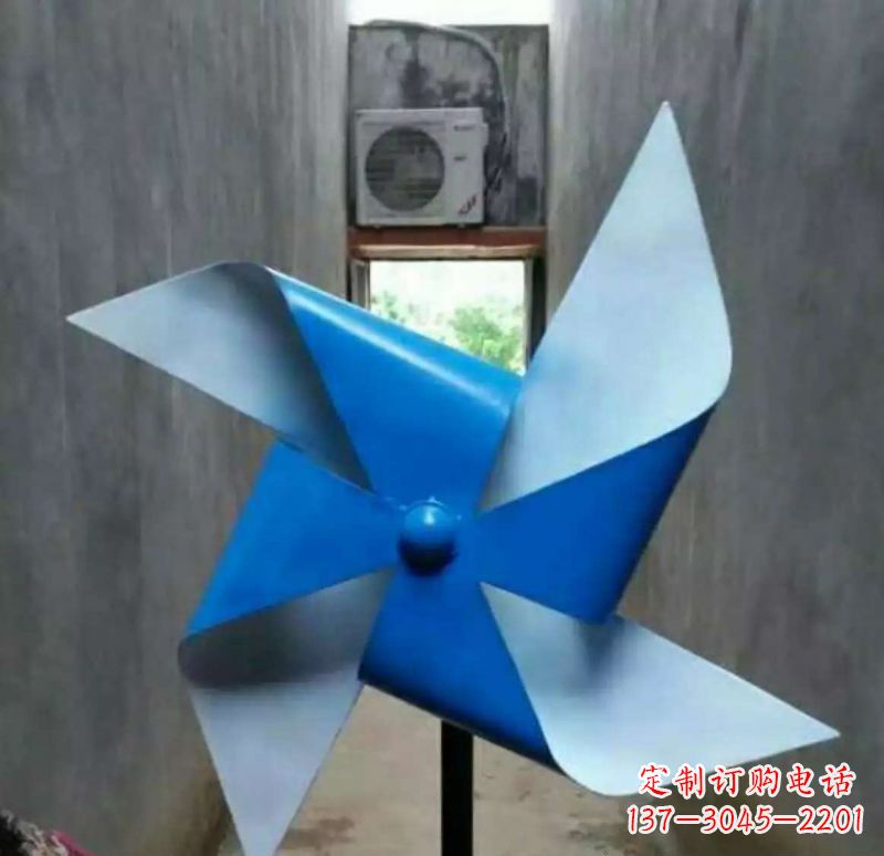 泰州色彩斑斓的不锈钢风车雕塑