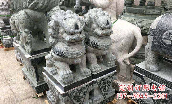 泰州瑞士狮子门口雕塑