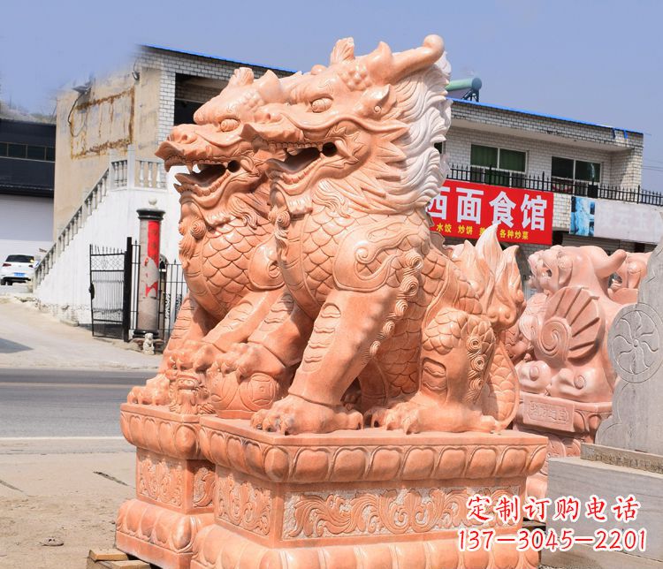 泰州踩球晚霞红麒麟门口镇宅石雕 (3)