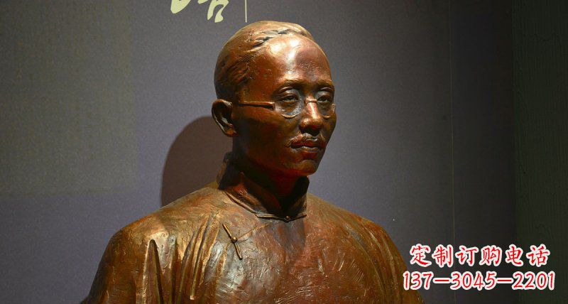 泰州蔡元培——一位传奇民族英雄的雕塑
