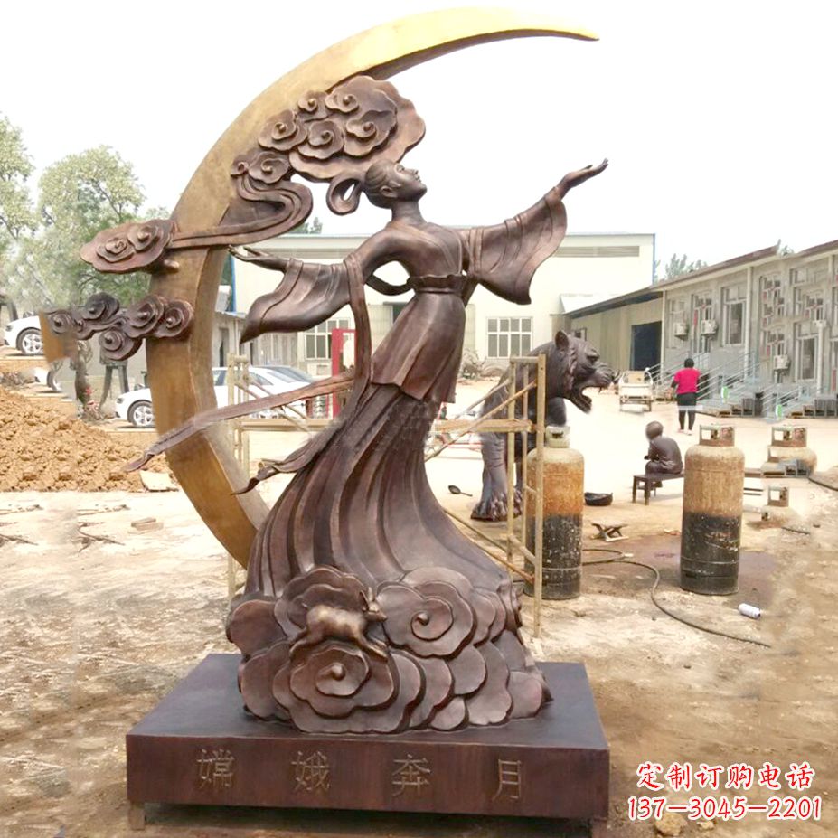 泰州绚丽嫦娥-神话中的上古美女雕像
