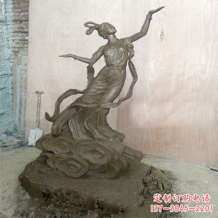 泰州“传说中的嫦娥——嫦娥雕塑”