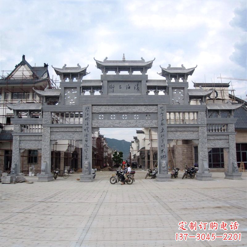 泰州五门石雕牌坊传承中国古典雕塑文化