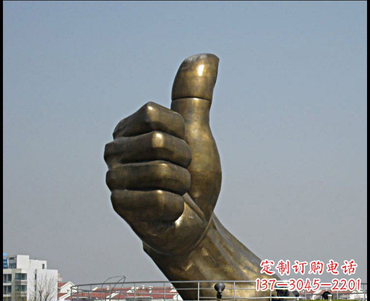 泰州大拇指雕塑——点缀城市景观