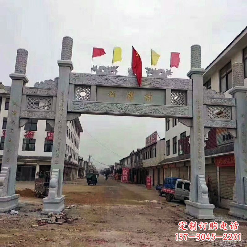 泰州冲天式三门石雕牌坊传承中国古典文化精髓