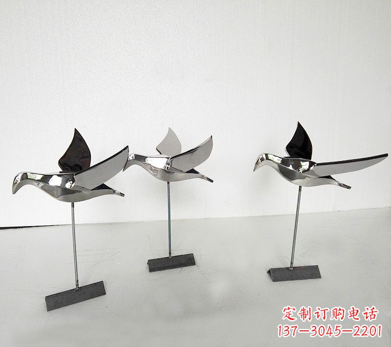 泰州抽象的展翅鸽子不锈钢插件公园草坪草丛动物雕塑