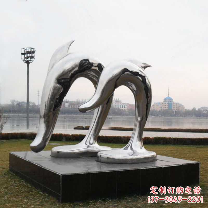 泰州海豚公园动物景观雕塑的精灵
