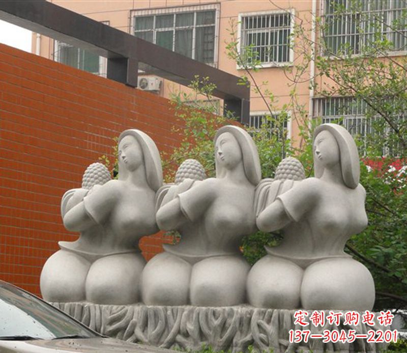 泰州抽象三个女人石雕