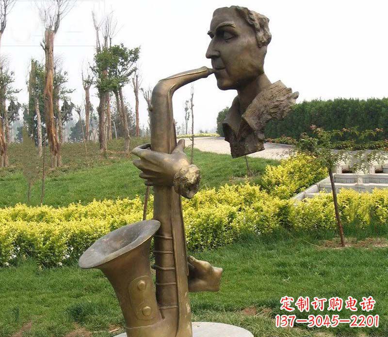 泰州吹萨克斯铜雕
