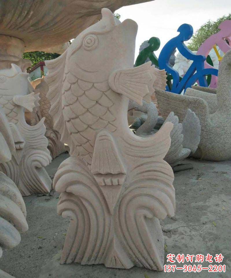 泰州大理石艺术装饰绚丽多彩的鲤鱼雕塑