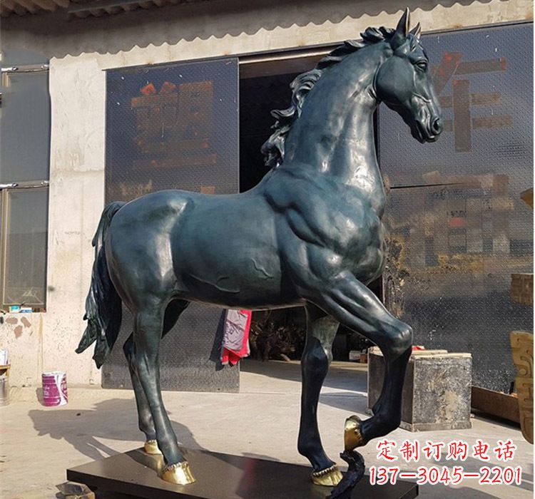 泰州独特优雅的大型铸铜马雕塑