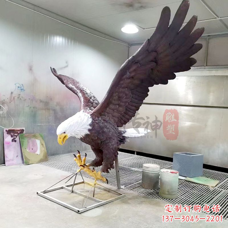 泰州优雅老鹰雕塑