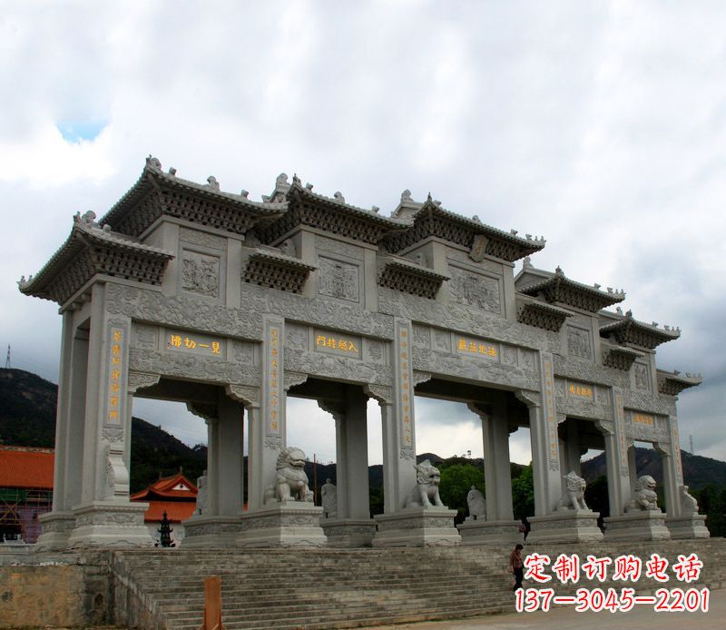泰州具有传统文化特色的大型五门石雕牌楼雕塑