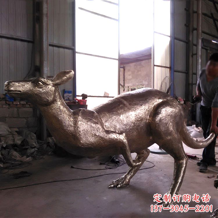 泰州精美袋鼠纯铜雕塑