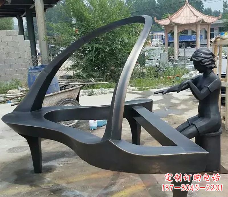 泰州钢琴抽象铜雕