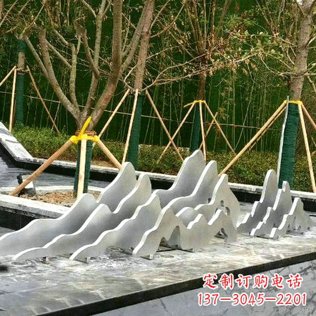 泰州高品质室外不锈钢假山雕塑
