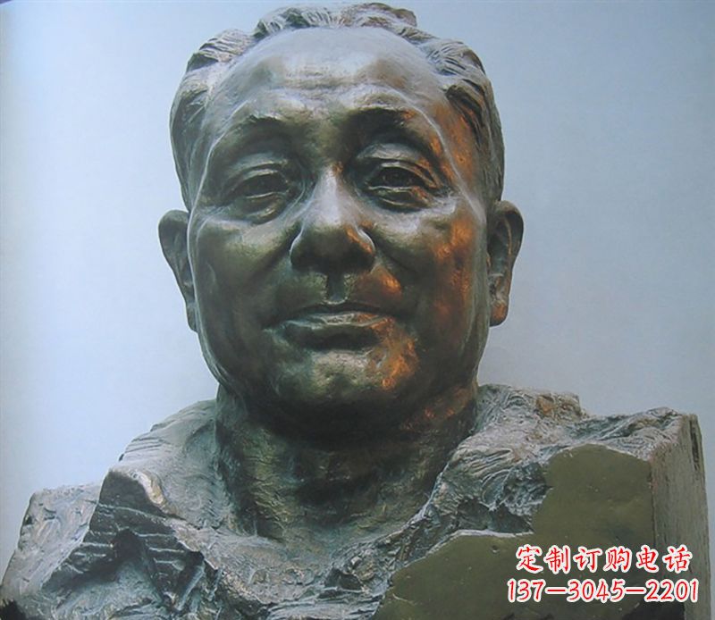 泰州邓小平铜雕塑,缅怀伟人,给予未来的力量