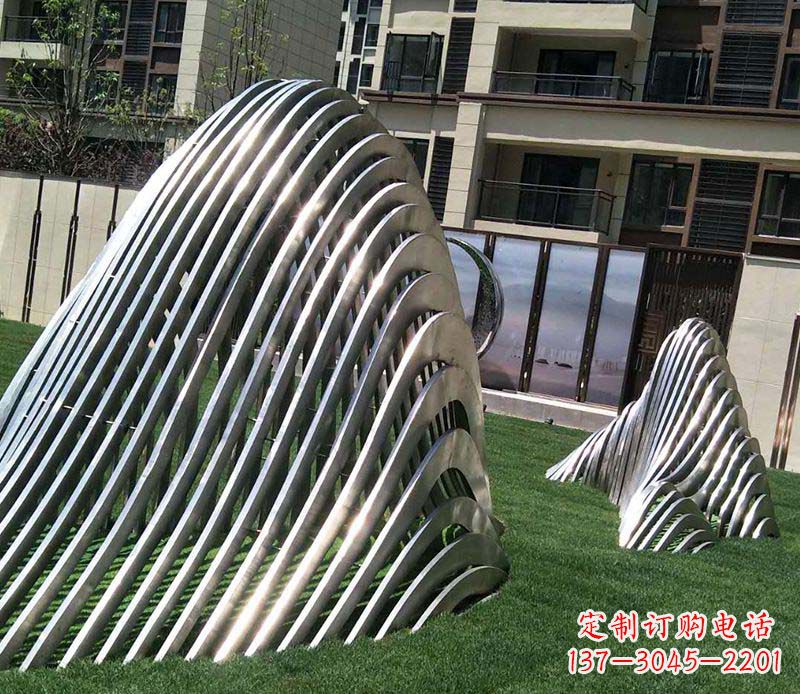 泰州不锈钢假山雕塑——电镀之美