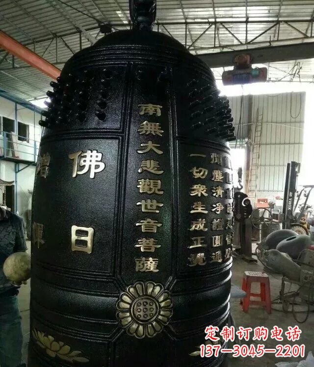 泰州精美铜雕铜钟