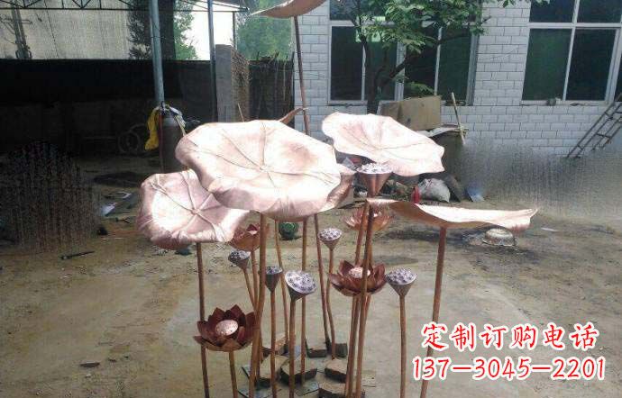 泰州锻铜荷叶雕塑