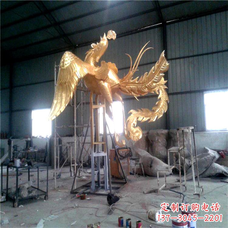 泰州锻铜精美凤凰雕塑