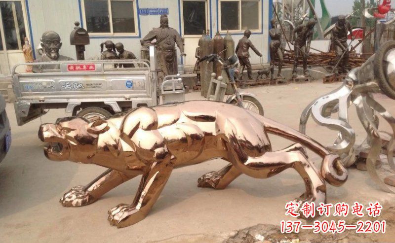 泰州锻造不锈钢豹子雕塑