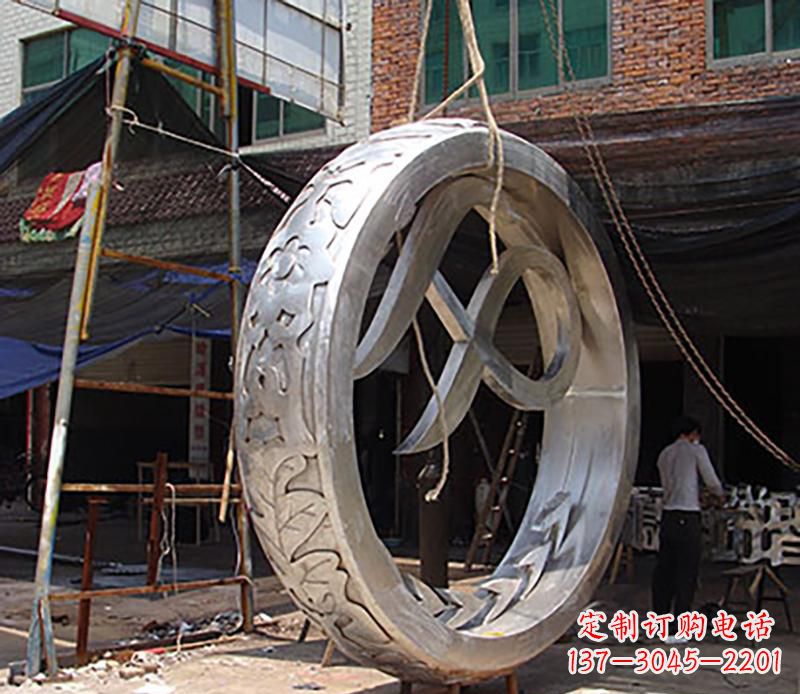 泰州锻造不锈钢圆环景观雕塑