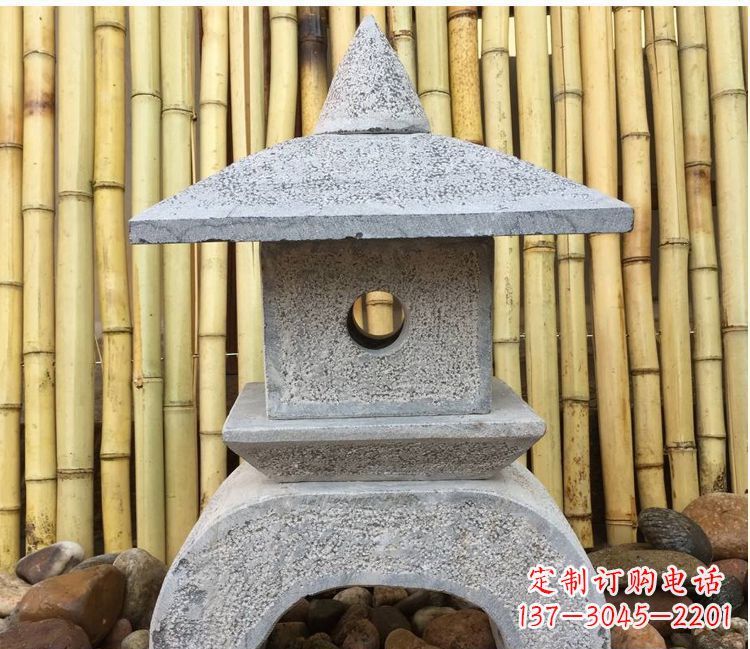泰州古典灯笼石雕