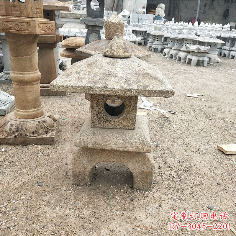 泰州精美仿古石雕灯笼雕塑