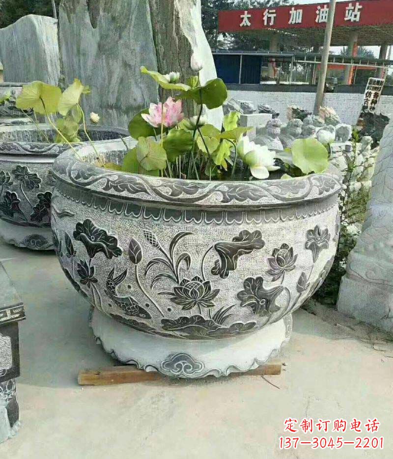 泰州仿古石雕荷花水缸——精美的艺术品