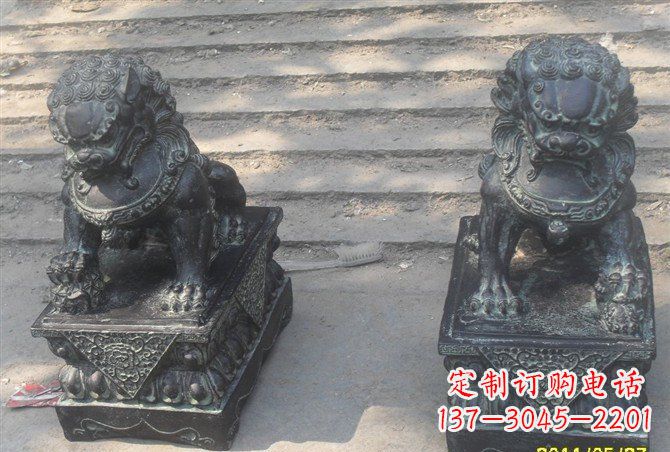 泰州仿古铸铜狮子雕塑