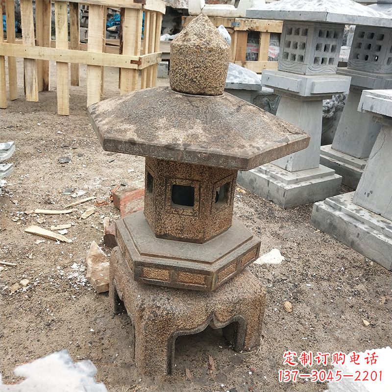 泰州古雅时尚仿古石灯笼雕塑