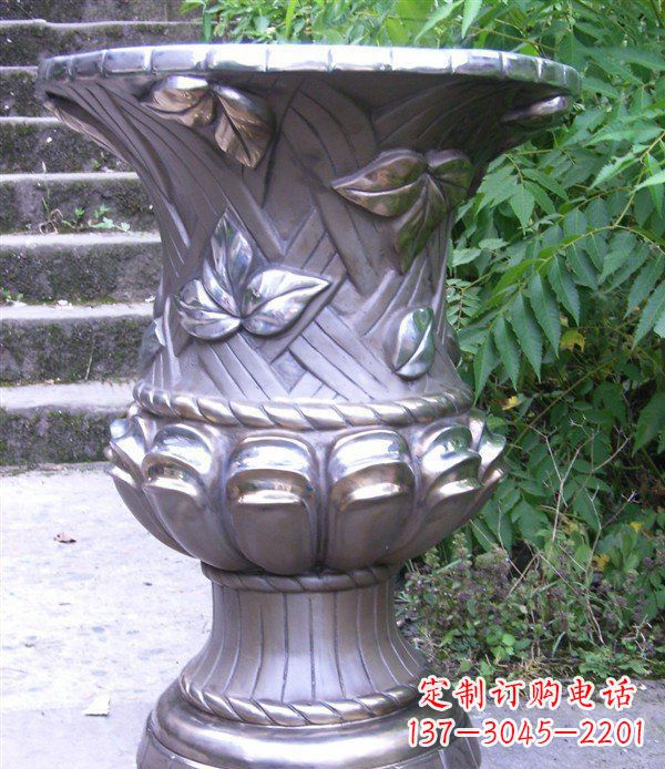 泰州玻璃钢花盆雕塑