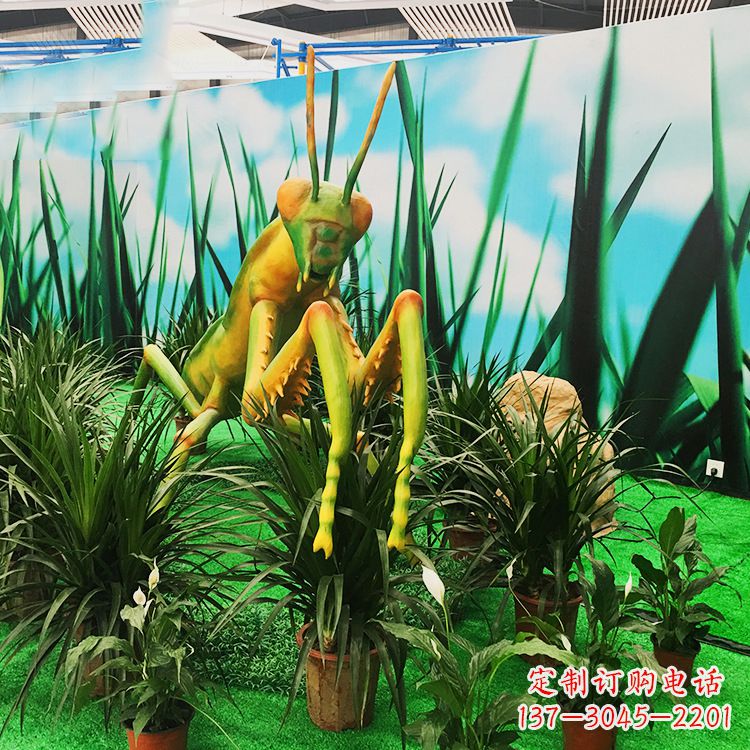 泰州优雅螳螂玻璃钢雕塑