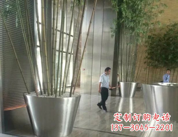 泰州品质不锈钢花盆景观雕塑