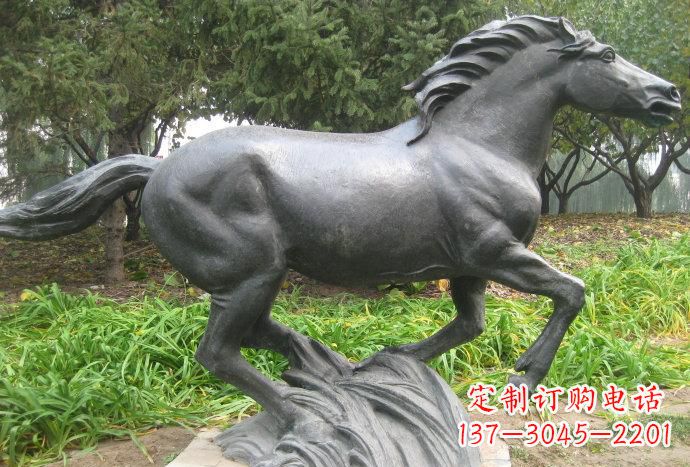 泰州奔马铜雕—精美雕塑处处闪耀灿烂光彩